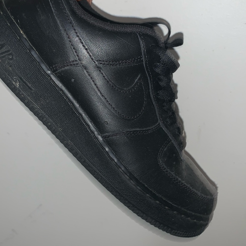 Black Nike Air Force